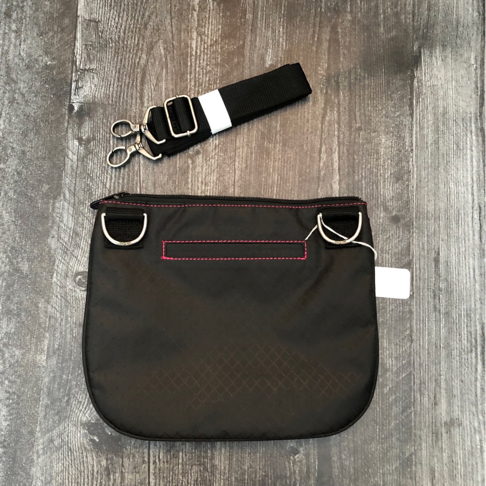 Flat Black Crossbody Bag with Strap NOP